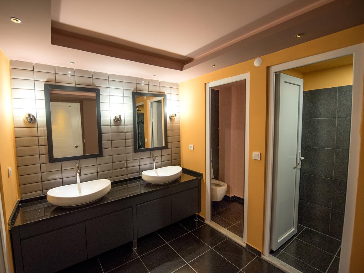 Sakura Suit Hostel Фетхіє Екстер'єр фото