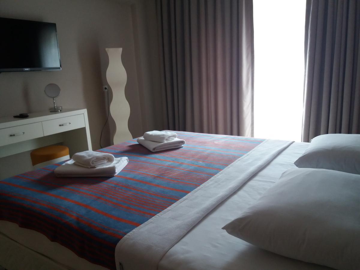 Sakura Suit Hostel Фетхіє Екстер'єр фото